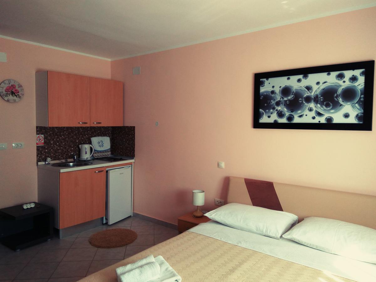 بيشكانا أوفالا Aparthotel Viola المظهر الخارجي الصورة